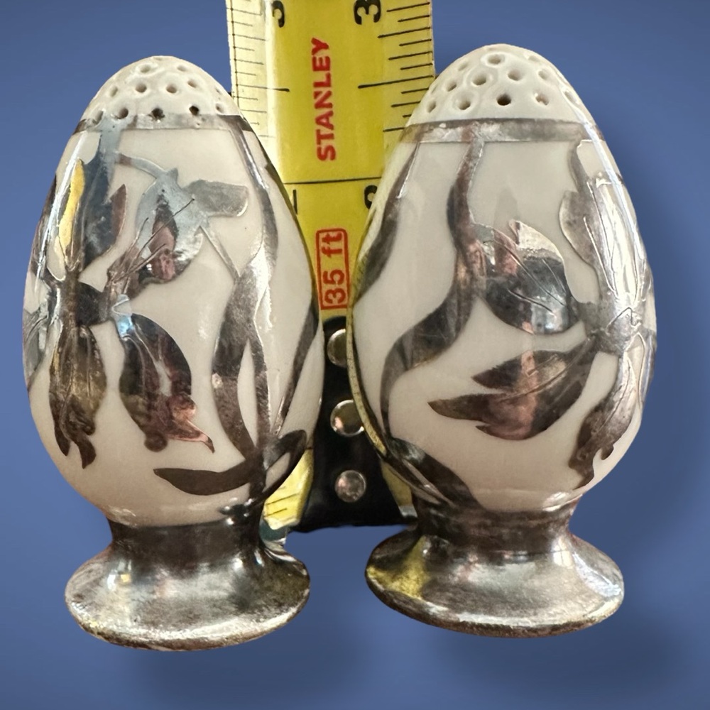 Vintage Porcelain White Silver Floral Salt Pepper Shakers - Picture 3 of 4